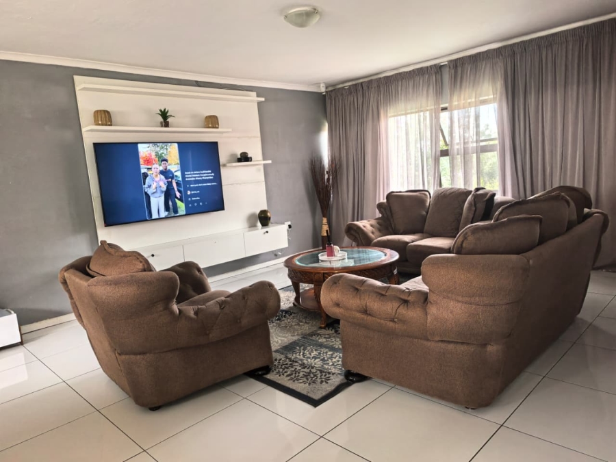 4 Bedroom Property for Sale in Headlands Eastern Cape